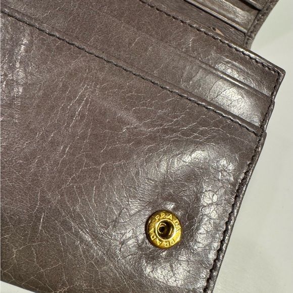 Prada distressed leather long wallet - Picture 10 of 11
